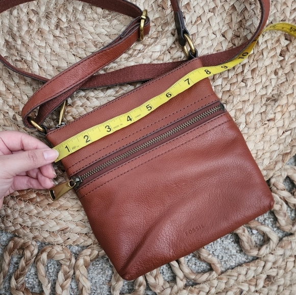 Fossil Voyager Pebble Cow Hide Leather Small Square Crossbody Brown - Picture 12 of 13